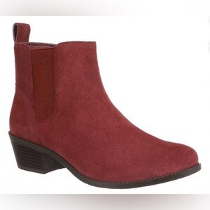 Vionic Roseland women's ankle boot in shiraz suede